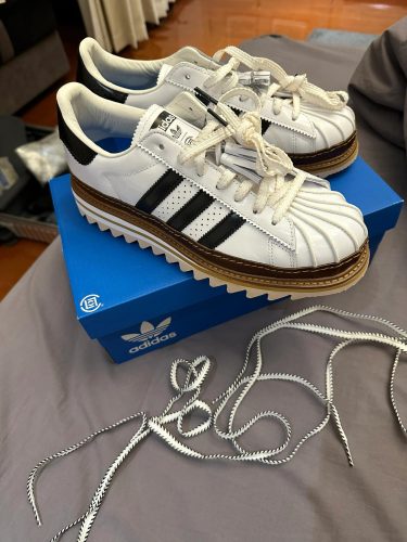 【💥히트 상품】CLOT x 아디다스 오리지널 슈퍼스타 키높이 스니커즈 흰색 IH3132 photo review