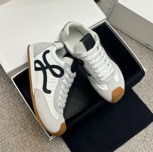 【👑2025 인기 순위 TOP1】LOEWE Ballet Runner 2.0 나일론 소가죽 라이프 캐주얼화 화이트 LLBR282X01-2101 photo review