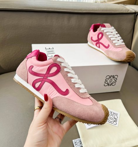 【🥰2025 핫한 신상】LOEWE Ballet Runner 2.0 나일론 소가죽 라이프 캐주얼화 핑크색 LBR2282X14-5064 photo review
