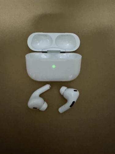 【🎶히트 상품】Apple AirPods Pro 2 MagSafe 충전 케이스 (USB‑C 충전 포트) 리얼 무선 이어폰 photo review
