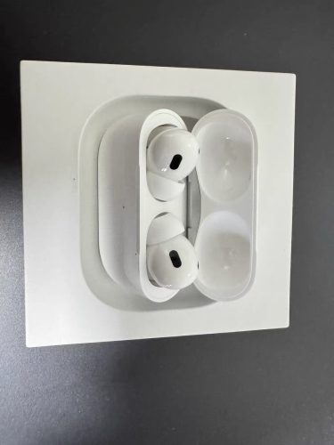 【🎶히트 상품】Apple AirPods Pro 2 MagSafe 충전 케이스 (USB‑C 충전 포트) 리얼 무선 이어폰 photo review