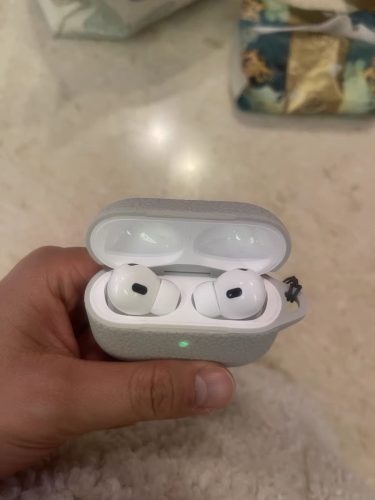 【🎶히트 상품】Apple AirPods Pro 2 MagSafe 충전 케이스 (USB‑C 충전 포트) 리얼 무선 이어폰 photo review