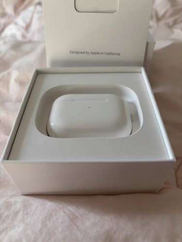 【🎶히트 상품】Apple AirPods Pro 2 MagSafe 충전 케이스 (USB‑C 충전 포트) 리얼 무선 이어폰 photo review